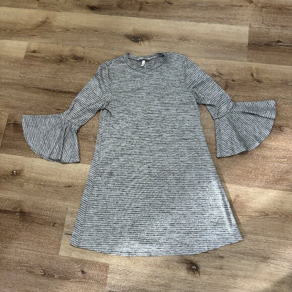 Grey Striped Bell Sleeve Dress - Size L - Picture 6 of 6